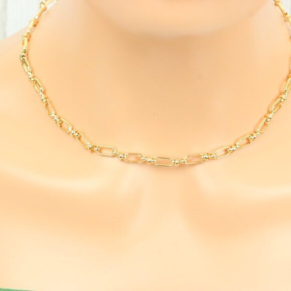 "Minimalist & Elegant Necklace Chain – Perfect for Women & Girls | UNVRC1579 - Picture 9 of 10